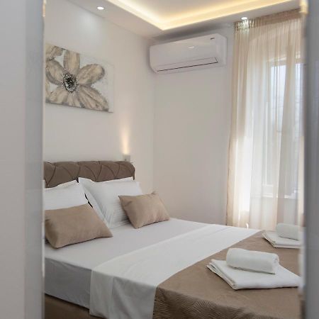 Old Town Apartment Anamarija Split Exterior photo