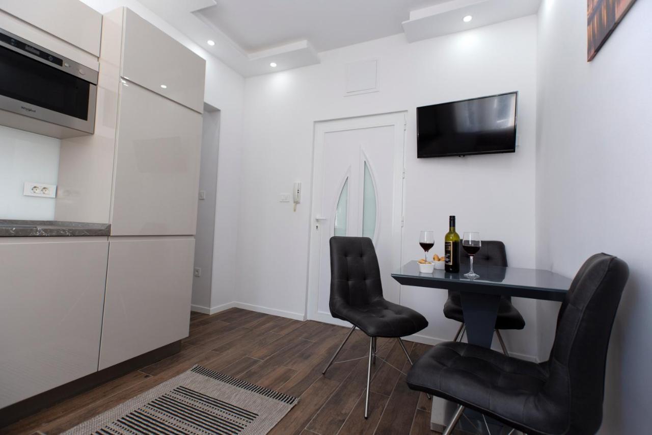 Old Town Apartment Anamarija Split Exterior photo