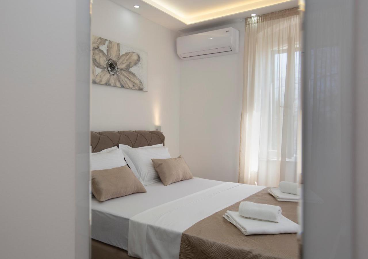 Old Town Apartment Anamarija Split Exterior photo